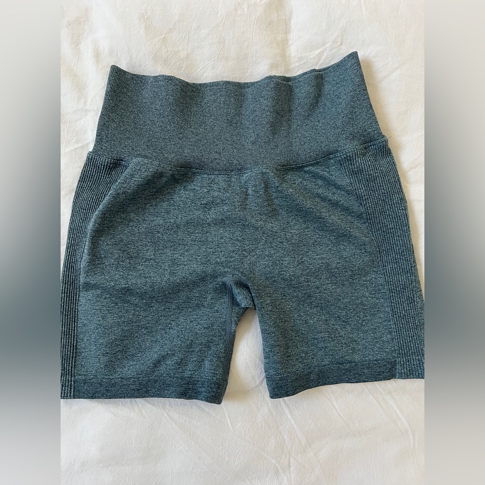 Women's High-Waisted Teal Marl workout Shorts